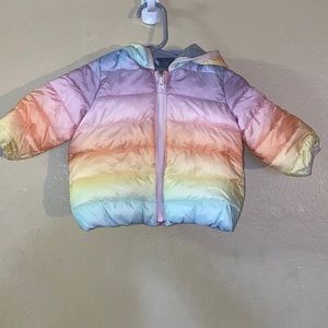 Baby girls lightweight puffer in rainbow 🌈